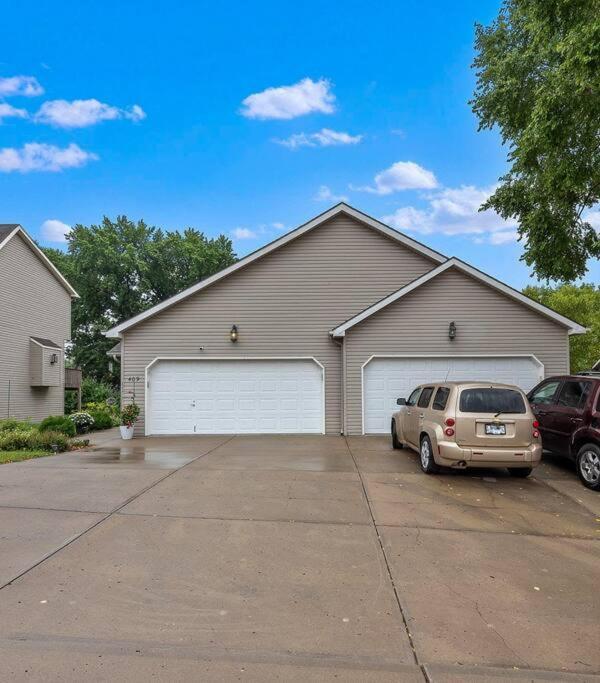 Beautiful Townhome, 11 Minutes To Downtown, Kcmo. 캔자스시티 외부 사진