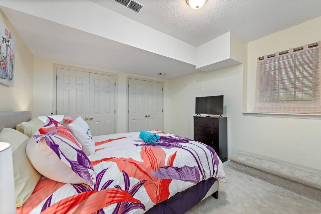 Beautiful Townhome, 11 Minutes To Downtown, Kcmo. 캔자스시티 외부 사진